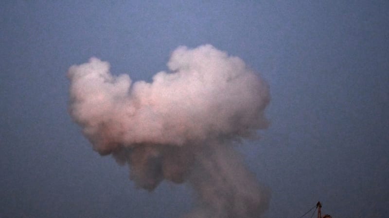 Noční peklo v Kyjevě: Při ruském bombardování přišly o život děti, počet obětí stále roste