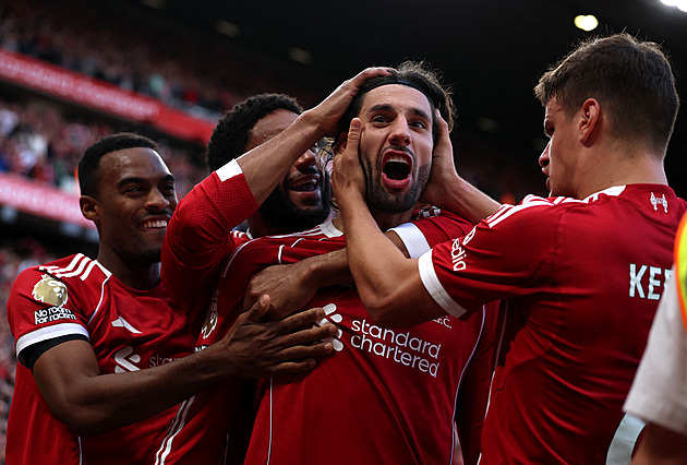 Liverpool jásá, šlágr rozsekl Szoboszlai. Diouf asistoval u výhry, City opět bez bodu