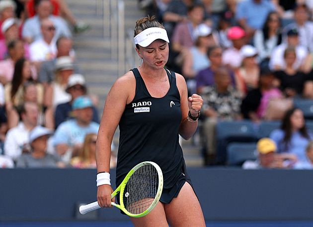 US Open ONLINE: Krejčíková odvrátila osm mečbolů a posílá osmifinále do třetí sady