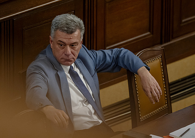 Blažek věděl, že bitcoiny zajistila policie, přesto je stát dál převáděl, uvádí audit