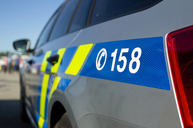 Na Kladensku pobodal mladík svého vrstevníka, zraněného do nemocnice dopravil vrtulník