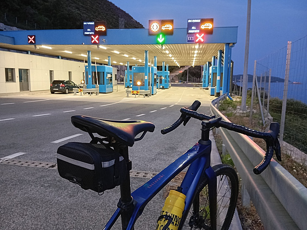 Na úplný konec Chorvatska na kole: krásná vyjížďka mezi šílené kamioňáky