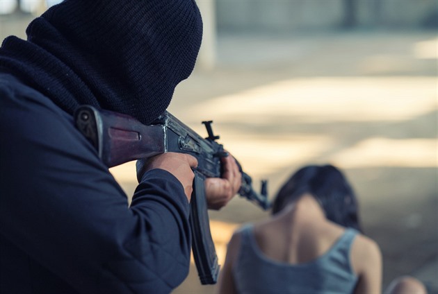 Parta kluků chtěla „zkusit zabít člověka“. Plánovali i teroristické útoky