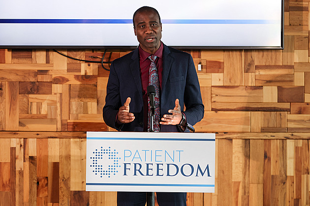 Vítej, dětská obrno. Florida jako první stát USA ruší povinné očkování, i u školáků