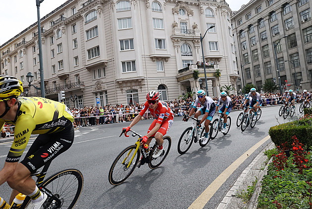 Vuelta ONLINE: Vítejte v pekle jménem Angliru. Peloton míří na obávaný kopec