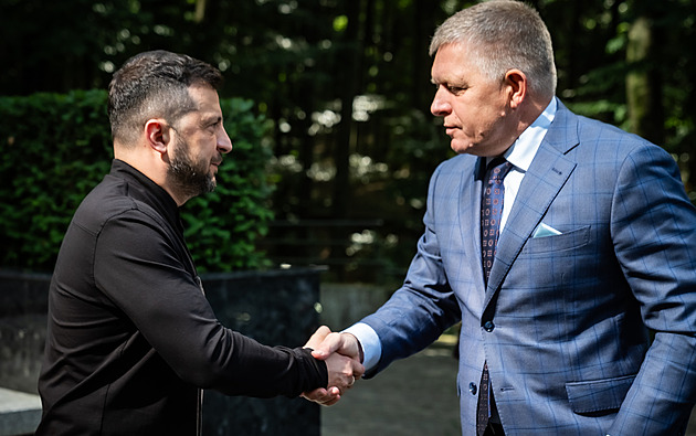 Fico se na Ukrajině sešel se Zelenským, podpořil vstup Kyjeva do EU