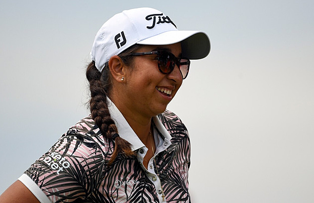 Napoleaová se v Houstonu posunula po druhém kole na čtvrté místo