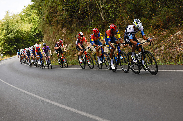 Vuelta ONLINE: O vítězství bojuje devítka z úniku, Vine a Vervaeke dostiženi