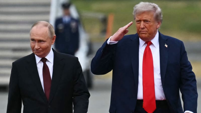 Přitvrdím vůči Rusku, naznačil Trump. Uvedl, že je připraven spustit „druhou“ fázi sankcí