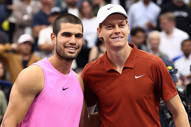 US Open ONLINE: Hvězdné finále o titul i post jedničky. Alcaraz Sinnera přehrává