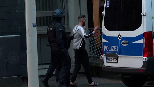 Syřan dostal doživotí za loňský teror v německém Sollingenu. Zabíjel nožem