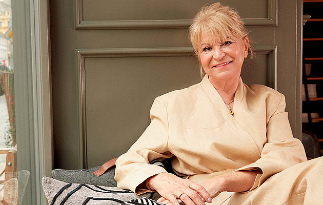 Objevila Herzigovou, Krainovou i Peštovou. Milada Karasová slaví 75. narozeniny