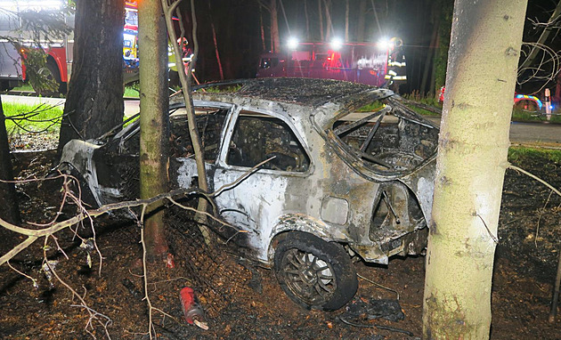 Gentleman silnic vytáhl řidiče z hořícího vozu. Kolem šlehaly plameny, vzpomíná