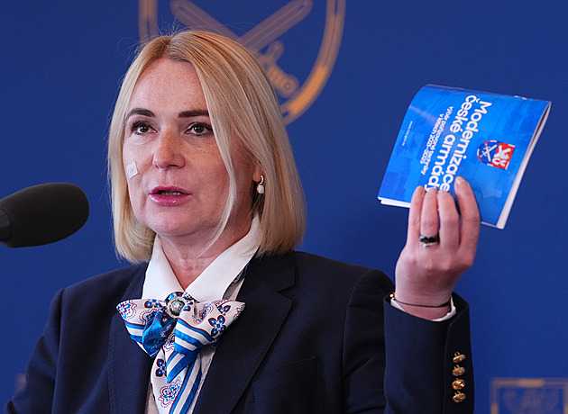 Černochová bilancuje čtyři roky v čele obrany. Polsku jsme pomohli jako první, říká