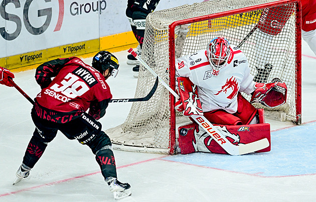 ONLINE: Sparta ve šlágru s Třincem zvyšuje, Liberec přehrává Pardubice