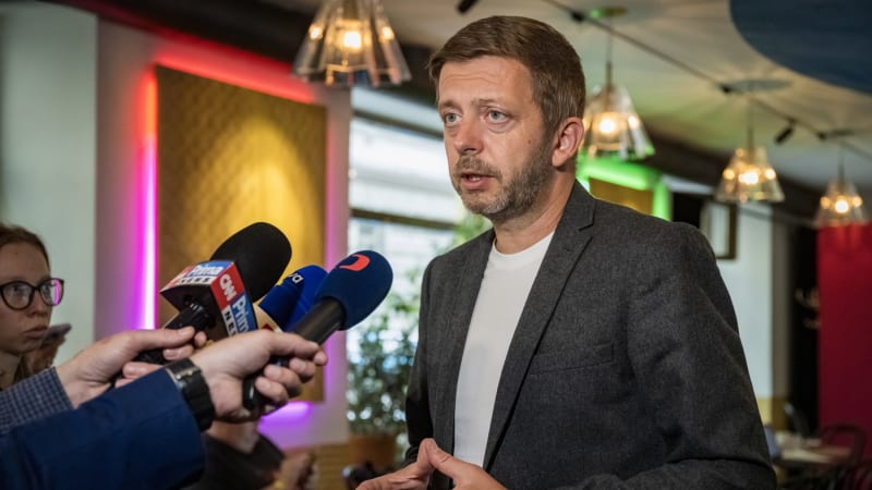 Soud a Dozimetr? Jackpot pro Piráty. STAN bude chtít kauzu zamést pod koberec, míní experti