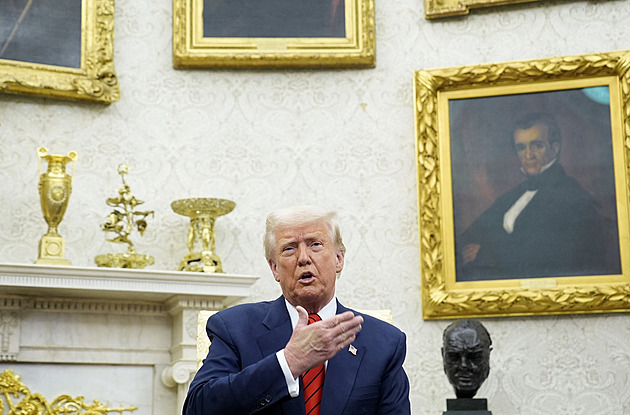 Ze státní kasy do Trumpovy kapsy. USA řeší střet zájmů amerického prezidenta