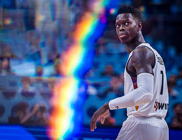 Němci jsou mistři. Ke světovému titulu přidali zlato z EuroBasketu