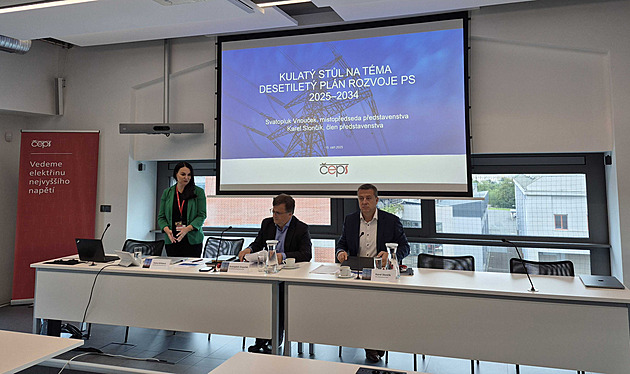 Kolik nalije Česko do přenosové soustavy. Správce představil desetiletý plán