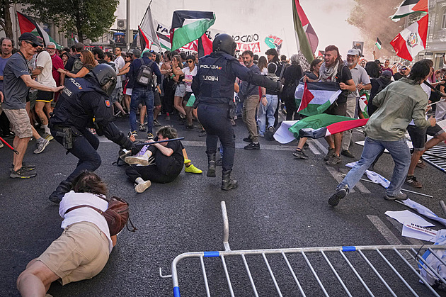Násilí a výtržnictví. Vingegaard vyhrál, Vuelta prohrála. Ohrožena má být i Tour