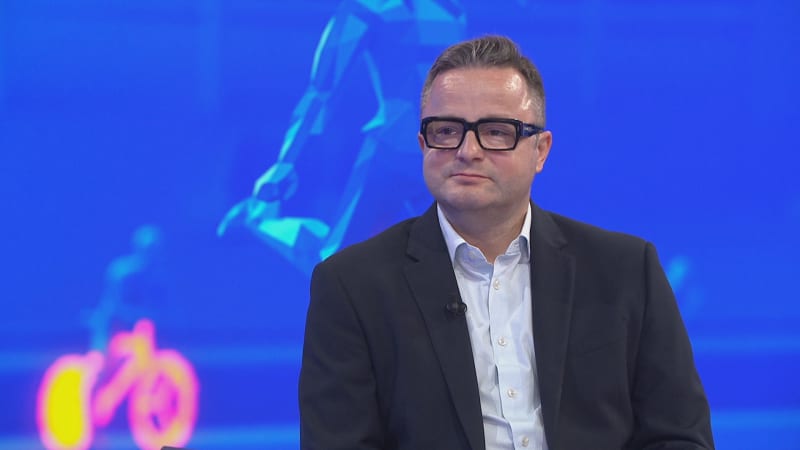 Sochor: Rakušan musel změnit styl, Piráti tlačí na STAN. Popsal motoristické zmrtvýchvstání