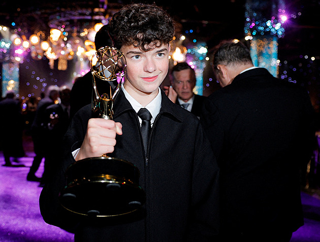 Rekord na Emmy. Hvězda Adolescentu se stala nejmladším mužským držitelem ceny
