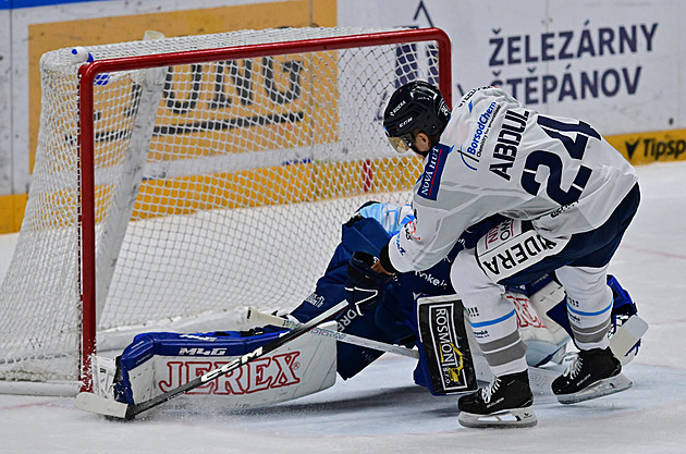 ONLINE: Kometa už pět třetin nedostala gól. Sparta, Pardubice i Třinec prohrávají