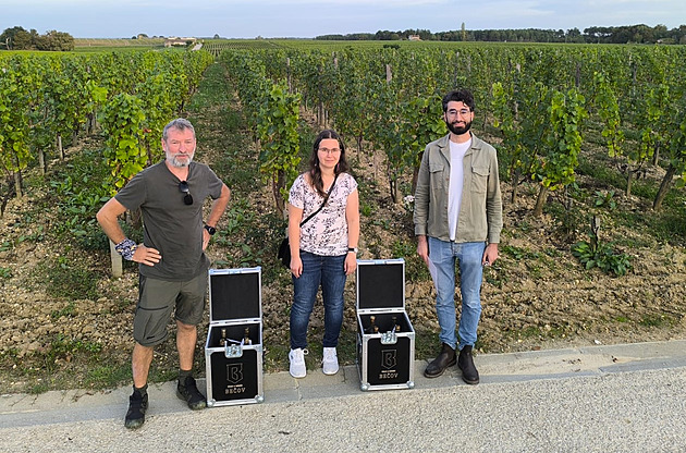 Musí dostat sto ze sta. Tekutý bečovský poklad čeká ve Francii náročný test