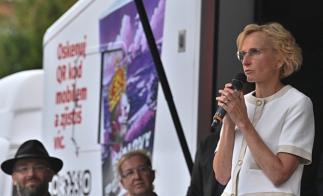 S „Vašutem“ a lovci dezolátů v patách. Jak vypadala tour Konečné po Ostravsku