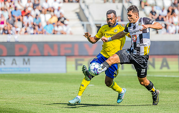 ONLINE: Zlín - Hradec Králové 1:2, hosté náramně pálí zpoza vápna, domácí snižují
