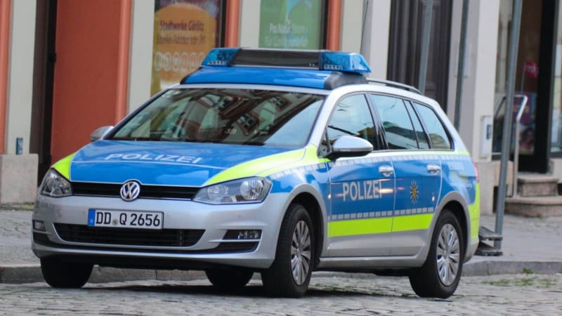 Policejní auto srazilo dítě na odrážedle. V Leutkirchu kvůli tomu zasahoval vrtulník