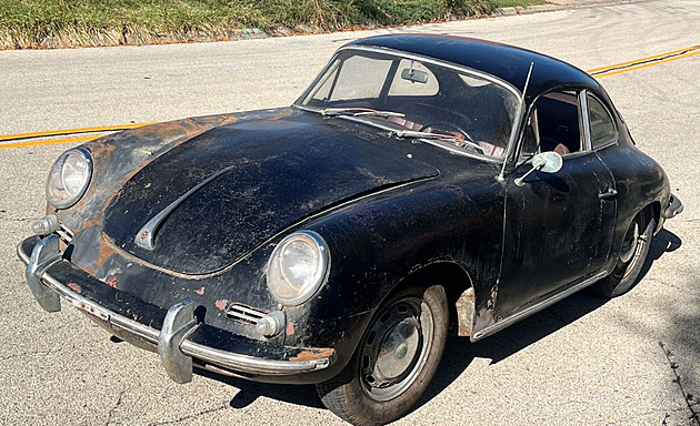 Dali byste za něj přes 800 tisíc? Prorezlé porsche z roku 1965 ani nejezdí