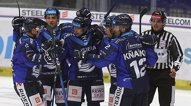 Branka platí! Tak ne, neplatí. Vítkovice nakopl k výhře i Varaďův risk