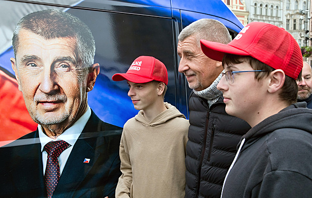 ANO, STAN i Motoristé posílili, SPOLU i SPD oslabily, uvádí průzkum Kantar