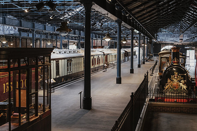 Královnin věnec i trafika Roda Stewarta. York láká na jedinečné muzeum železnice