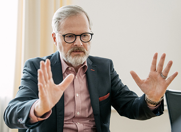 Chápu obavy lidí z války, říká Fiala. Varuje před vládou národní zrady