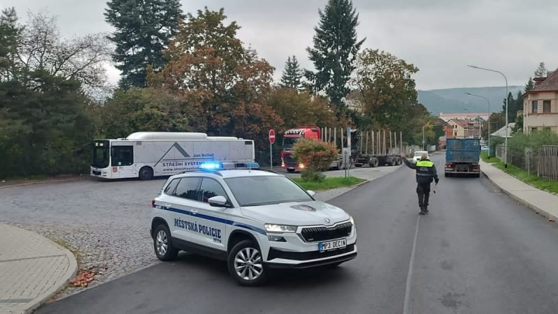 Poplach na Děčínsku: Na střední škole byla nahlášena bomba, proběhla evakuace