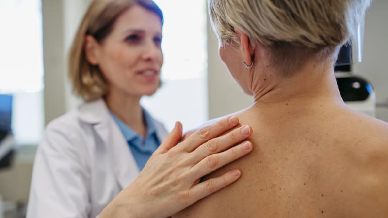 Radikální změna u operací rakoviny prsu v Česku: Kliniky varují před delšími čekacími lhůtami