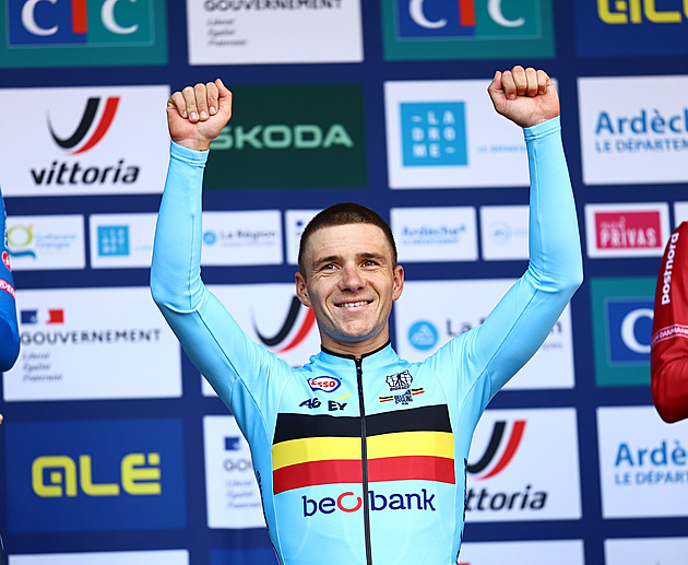 Časovka jasně v režii favorita. Evenepoel vládl i na ME, Vacek skončil sedmý