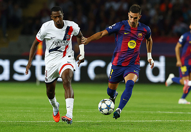 ONLINE: PSG srovnává v Barceloně, Arsenal vede. Kovář chytá proti Leverkusenu