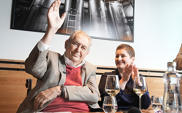 Maláčová zakončuje sérii pražských debat, v pivovaru s ní vystupuje Zeman