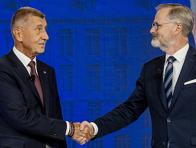 Babiš přijel do poslední debaty s Fialou. Sledujte ji online na iDNES.cz