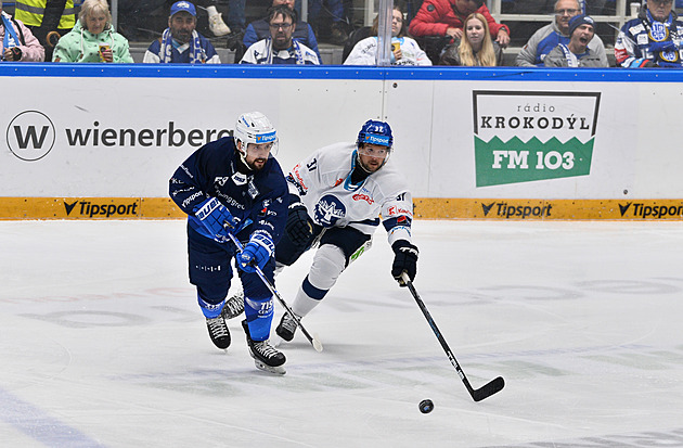 ONLINE: Kladno bez Jágra vede v Brně, přestřelka ve slezském derby. Co Sparta?