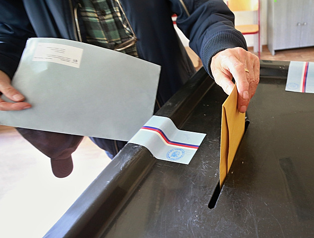 ONLINE: Volby do Poslanecké sněmovny skončily, komise začínají sčítat hlasy