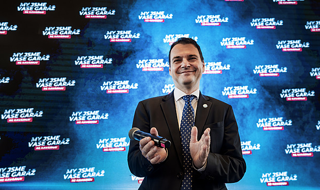 Motoristé míří do Sněmovny. S vítězem voleb se setkáme ještě dnes, říká Macinka