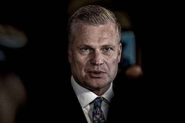 Jsem bez zranění. Jen hodinky a oblek mám od krve, řekl Turek po napadení