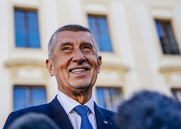 Češi chtějí spíš koaliční vládu s ANO než tu jednobarevnou, ukázal průzkum