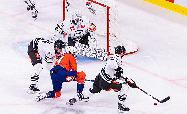 Sparta vyloupila led obhájců Ligy mistrů, Curych zdolala 1:2. Hradec dostal pětku
