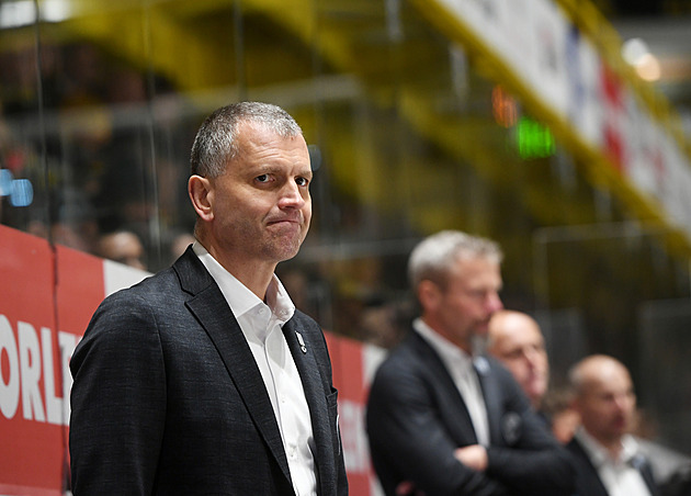 Dusno v Litvínově, policie v pozoru, kotel supěl. Na emoce mají právo, řekl Broš