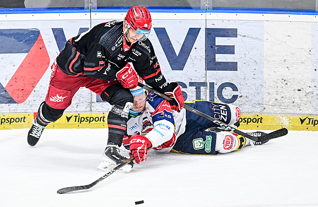 ONLINE: Mountfield srovnal s Pardubicemi. Sparta svalila lídra, Brno vede v Litvínově